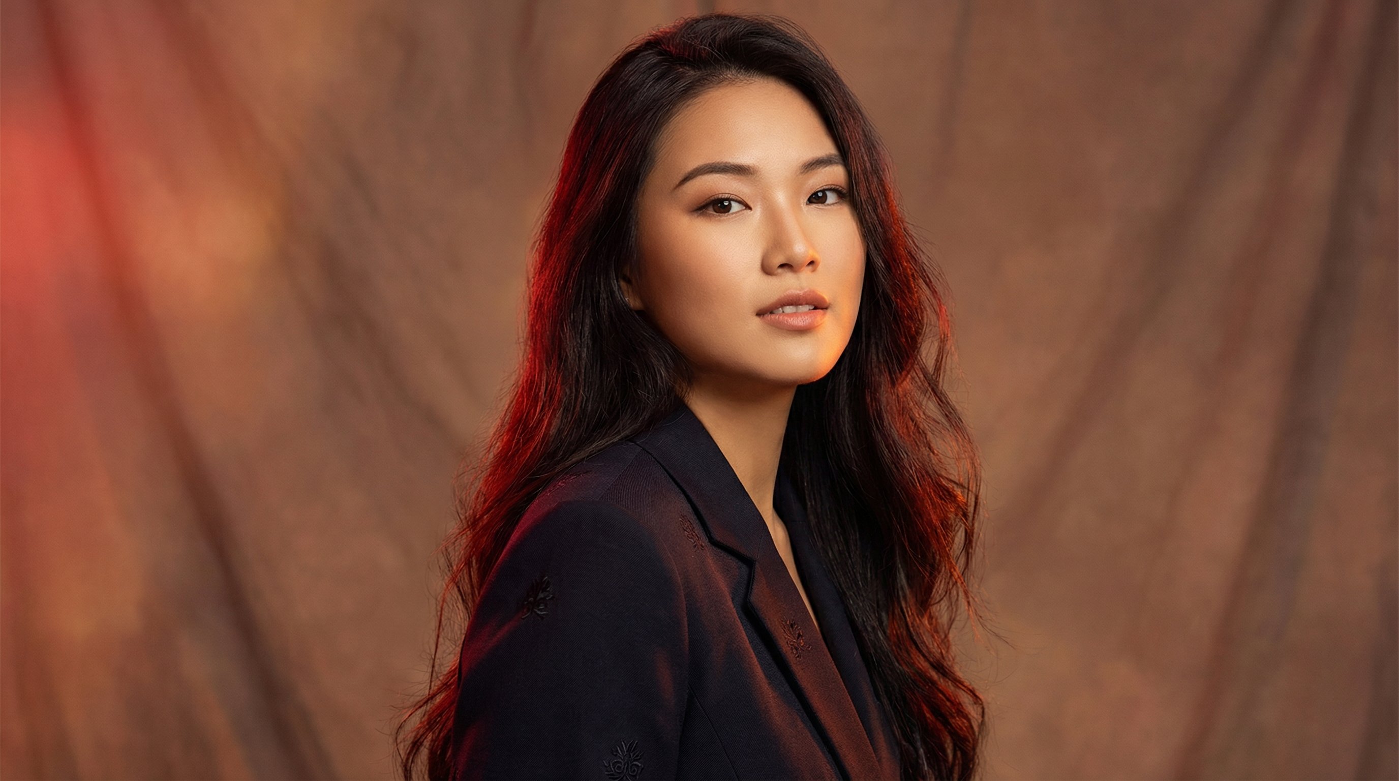 滴蜡调教原创视频：都市情感微电影